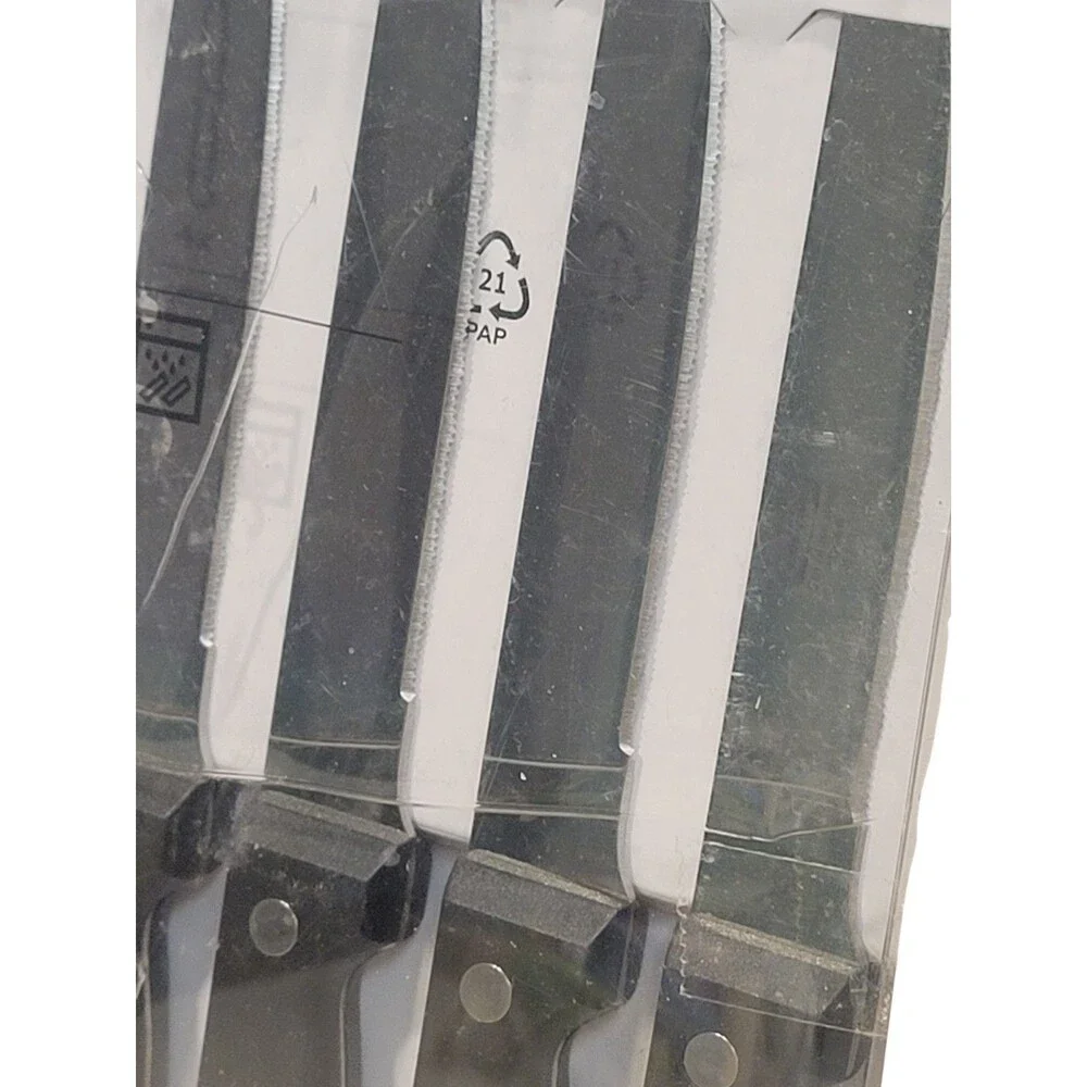 IKEA STAINLESS STEEL SERRATED BLADE SNITTA 4X STEAK KNIFE KNIVES 002.872.95 NIB